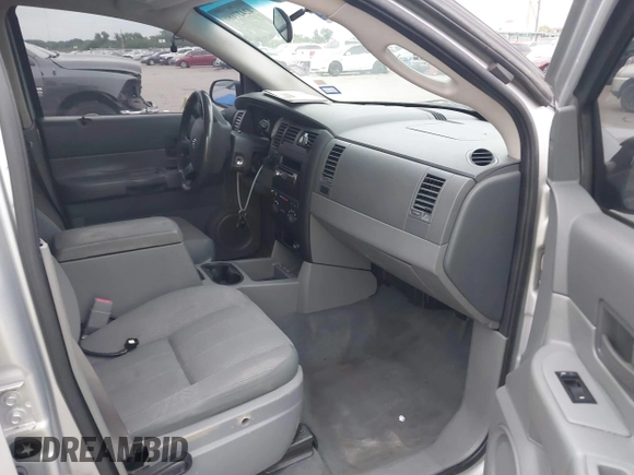 2006 Dodge Durango SXT with VIN 1D4HB38N86F121320, listed as a IAAI auction lot 42427186 with 195,607 mi miles and . Bid and sale history available at DreamBid. Image 5.