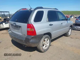 2006 Kia Sportage LX with VIN KNDJE723467202880, listed as a IAAI auction lot 41828141 with 263,068 mi miles and . Bid and sale history available at DreamBid. Image 4.