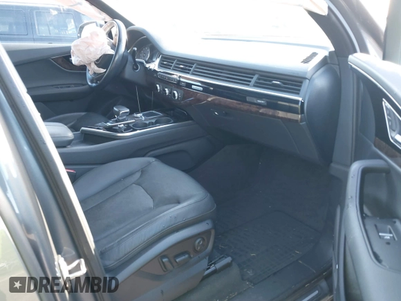 2017 Audi Q7 Premium Plus z VIN WA1LAAF78HD050275, wystawiony jako IAAI lot #41857583 z przebiegiem 68 612 mil mil oraz . Historia ofert i sprzedaży dostępna na DreamBid. Obrazek 5.