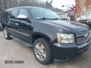 2009 Chevrolet Suburban LTZ with VIN 1GNFK36369R262645, listed as a IAAI auction lot 41918085 with 181,684 mi miles. Bid and sale history available at carsss.com. Image 1.
