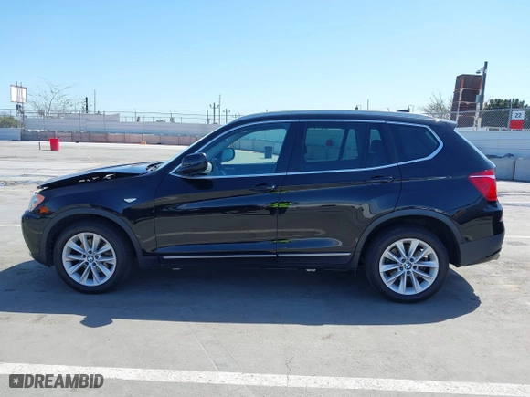 2011 BMW X3 28i with VIN 5UXWX5C57BL715884, listed as a IAAI auction lot 41969911 with 101,067 mi miles. Bid and sale history available at carsss.com. Image 14.