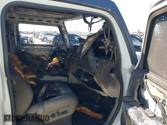 2003 Hummer H2 z VIN 5GRGN23U13H132778, wystawiony jako IAAI lot #41985070 z przebiegiem Nie podano mil oraz . Historia ofert i sprzedaży dostępna na DreamBid. Obrazek 5.