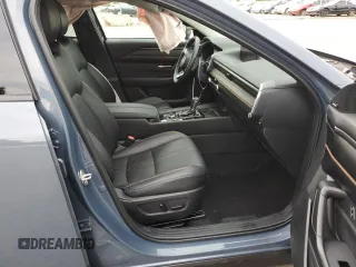 2023 Mazda CX-50 S Premium Plus z VIN 7MMVABEMXPN102316, wystawiony jako Copart lot #60009812 z przebiegiem 4 876 mil mil oraz . Historia ofert i sprzedaży dostępna na DreamBid. Obrazek 5.