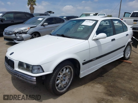 1998 BMW M3 with VIN WBSCD9329WEE07762, listed as a IAAI auction lot 42239221 with Not provided miles and . Bid and sale history available at DreamBid. Image 18.