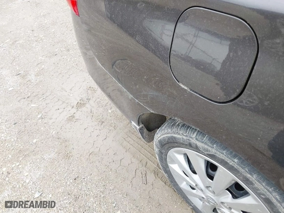 2014 Nissan Sentra SV with VIN 3N1AB7AP5EL666741, listed as a IAAI auction lot 41941685 with 151,508 mi miles. Bid and sale history available at carsss.com. Image 6.