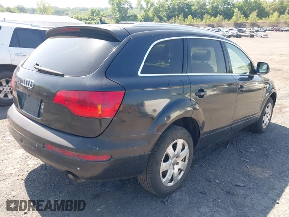 2007 Audi Q7 Premium with VIN WA1BY74L57D089303, listed as a IAAI auction lot 42589432 with 177,000 mi miles and . Bid and sale history available at DreamBid. Image 4.