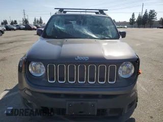 2017 Jeep Renegade Latitude with VIN ZACCJABB4HPE66423, listed as a Copart auction lot 53924625 with 97,922 mi miles and Salvage Title. Bid and sale history available at carsss.com. Image 5.
