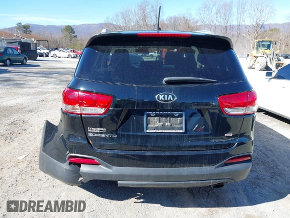 2017 Kia Sorento LX z VIN 5XYPGDA31HG278535, wystawiony jako IAAI lot #41578980 z przebiegiem 124 957 mil mil oraz . Historia ofert i sprzedaży dostępna na DreamBid. Obrazek 17.