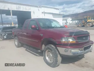 1998 Ford F-150 z VIN 1FTZX18W5WNC39962, wystawiony jako IAAI lot #41951328 z przebiegiem 228 438 mil mil oraz . Historia ofert i sprzedaży dostępna na DreamBid. Obrazek 1.