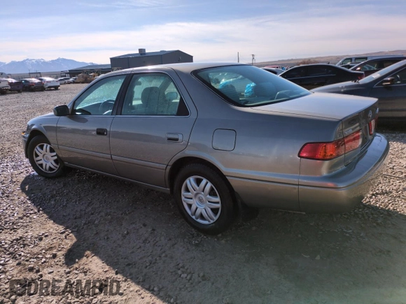 2001 Toyota Camry CE with VIN 4T1BG22K01U095549, listed as a Copart auction lot 48531275 with 229,800 mi miles and Salvage Title. Bid and sale history available at carsss.com. Image 2.