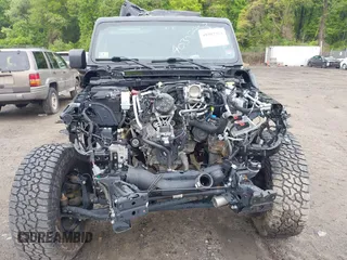 2021 Jeep Gladiator Mojave z VIN 1C6JJTEG9ML605638, wystawiony jako IAAI lot #40302253 z przebiegiem 32 019 mil mil oraz . Historia ofert i sprzedaży dostępna na DreamBid. Obrazek 12.