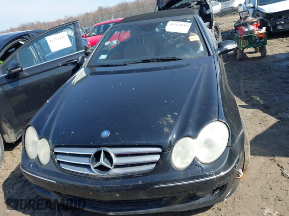 2008 Mercedes-Benz CLK 350 z VIN WDBTK56F98T097935, wystawiony jako IAAI lot #41764830 z przebiegiem 172 451 mil mil oraz . Historia ofert i sprzedaży dostępna na DreamBid. Obrazek 12.
