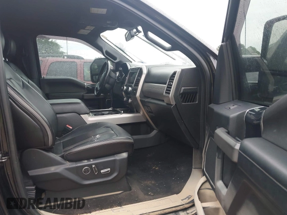 2020 Ford F-250 XL z VIN 1FT7W2BT8LEC53106, wystawiony jako IAAI lot #42106377 z przebiegiem 160 673 mil mil oraz . Historia ofert i sprzedaży dostępna na DreamBid. Obrazek 5.