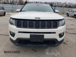 2019 Jeep Compass Altitude with VIN 3C4NJCBB0KT699431, listed as a Copart auction lot 43756685 with 94,738 mi miles and Salvage Title. Bid and sale history available at carsss.com. Image 5.