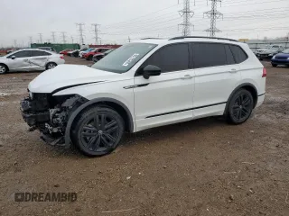 2022 Volkswagen Tiguan SE R-Line Black z VIN 3VVCB7AX1NM058135, wystawiony jako Copart lot #55125305 z przebiegiem 64 643 mil mil oraz Szkoda całkowita • Salvage title. Historia ofert i sprzedaży dostępna na DreamBid. Obrazek 1.