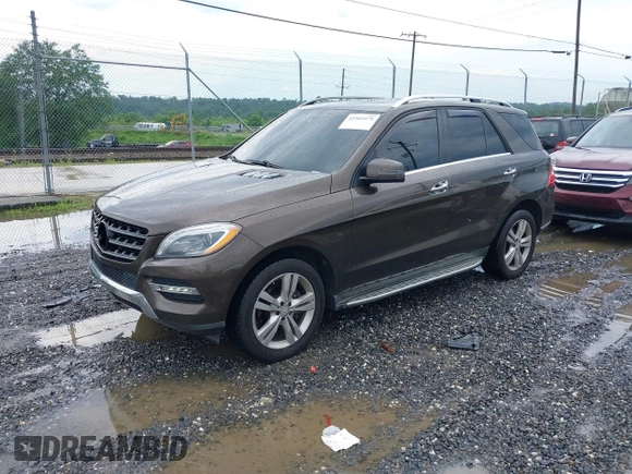 2014 Mercedes-Benz M 350 with VIN 4JGDA5JB4EA334430, listed as a IAAI auction lot 42503479 with 181,983 mi miles and . Bid and sale history available at DreamBid. Image 17.