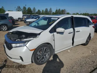 2021 Honda Odyssey Touring with VIN 5FNRL6H86MB003309, listed as a Copart auction lot 51648654 with 132,393 mi miles and Salvage Title. Bid and sale history available at carsss.com. Image 1.