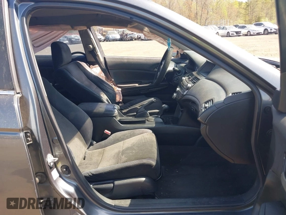 2010 Honda Accord LX z VIN 1HGCP2F33AA028023, wystawiony jako IAAI lot #42079684 z przebiegiem 183 891 mil mil oraz . Historia ofert i sprzedaży dostępna na DreamBid. Obrazek 5.