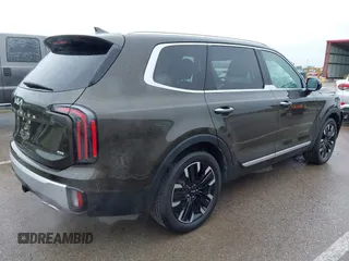 2024 Kia Telluride SX Prestige X-Pro with VIN 5XYP5DGCXRG530586, listed as a IAAI auction lot 42225560 with 7,880 mi miles and . Bid and sale history available at DreamBid. Image 4.