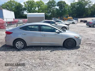2017 Hyundai Elantra SE z VIN 5NPD74LF6HH083369, wystawiony jako IAAI lot #42446226 z przebiegiem 168 846 mil mil oraz . Historia ofert i sprzedaży dostępna na DreamBid. Obrazek 13.