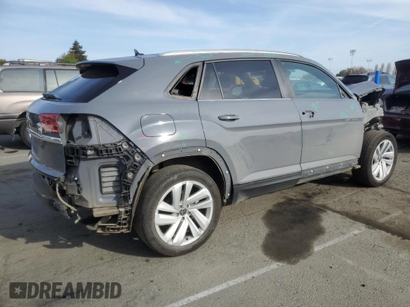 2021 Volkswagen Atlas SE with VIN 1V2WC2CA4MC212887, listed as a Copart auction lot 48403375 with 62,075 mi miles and Salvage title. Bid and sale history available at DreamBid. Image 3.