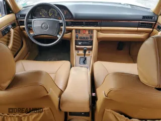 1989 Mercedes-Benz 560 with VIN WDBCA39E2KA479060, listed as a Copart auction lot 81924154 with 172,377 mi miles and Salvage Title. Bid and sale history available at DreamBid. Image 8.