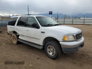 2000 Ford Expedition XLT with VIN 1FMRU1660YLB29813, listed as a Copart auction lot 44729765 with 258,224 mi miles and Salvage Title. Bid and sale history available at DreamBid. Image 4.