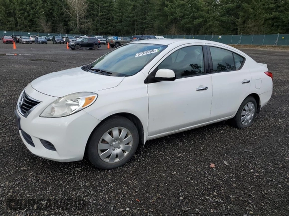 2014 Nissan Versa SV with VIN 3N1CN7AP2EL830172, listed as a Copart auction lot 51309265 with 163,982 mi miles and Clean Title. Bid and sale history available at DreamBid. Image 1.
