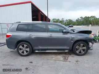 2012 Toyota Highlander Limited with VIN 5TDYK3EH5CS065327, listed as a IAAI auction lot 41624847 with 187,059 mi miles. Bid and sale history available at carsss.com. Image 13.