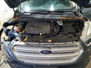 2018 Ford Escape SE z VIN 1FMCU9GD6JUC30324, wystawiony jako Copart lot #55833765 z przebiegiem 48 016 mil mil oraz Szkoda całkowita • Salvage title. Historia ofert i sprzedaży dostępna na DreamBid. Obrazek 12.