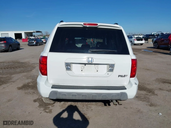 2004 Honda Pilot EX with VIN 2HKYF185X4H592684, listed as a IAAI auction lot 41649752 with 1 mi miles. Bid and sale history available at carsss.com. Image 17.