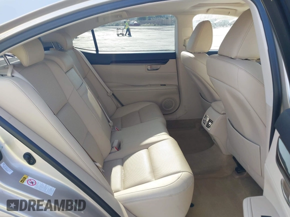2015 Lexus ES 330 with VIN JTHBK1GGXF2172642, listed as a IAAI auction lot 42433367 with 77,749 mi miles and . Bid and sale history available at DreamBid. Image 8.