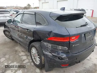 2017 Jaguar F-Pace 35t z VIN SADCS2BV5HA068252, wystawiony jako IAAI lot #42035878 z przebiegiem 74 046 mil mil oraz . Historia ofert i sprzedaży dostępna na DreamBid. Obrazek 3.
