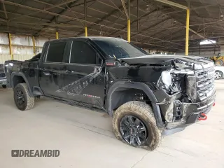 2025 GMC Sierra 2500HD AT4 z VIN 1GT4UPEY9SF116939, wystawiony jako Copart lot #55508755 z przebiegiem 13 602 mil mil oraz Szkoda całkowita • Salvage title. Historia ofert i sprzedaży dostępna na DreamBid. Obrazek 4.