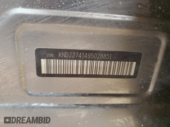 2009 Kia Borrego LX with VIN KNDJJ741495028851, listed as a Copart auction lot 46716545 with Not Provided miles and Salvage Title. Bid and sale history available at DreamBid. Image 15.