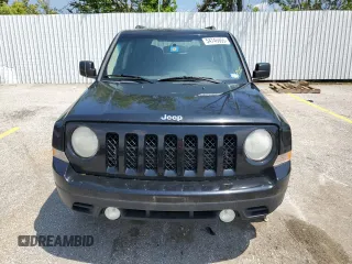2014 Jeep Patriot Latitude with VIN 1C4NJPFB4ED823020, listed as a Copart auction lot 54746855 with 208,998 mi miles and Clean Title. Bid and sale history available at carsss.com. Image 5.