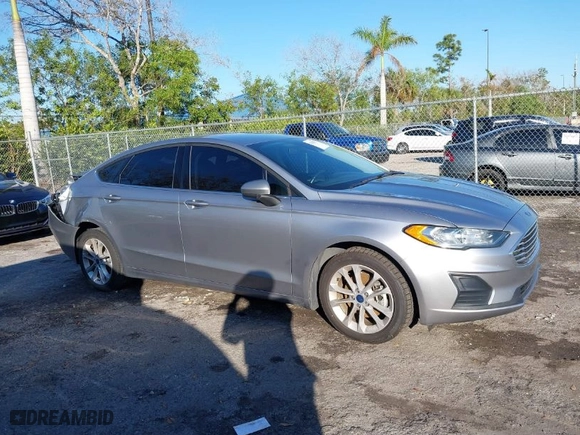 2020 Ford Fusion Hybrid SE with VIN 3FA6P0LU1LR221296, listed as a IAAI auction lot 41162977 with NaN miles. Bid and sale history available at carsss.com. Image 13.