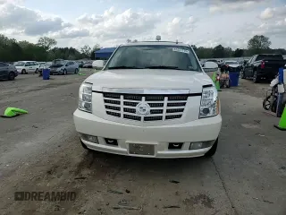 2010 Cadillac Escalade Premium with VIN 1GYUKCEF1AR291044, listed as a Copart auction lot 51627715 with 138,989 mi miles and Salvage title. Bid and sale history available at DreamBid. Image 12.