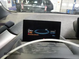 2017 BMW i3 z VIN WBY1Z8C3XHV890664, wystawiony jako Copart lot #44791935 z przebiegiem 97 864 mil mil oraz Szkody całkowita. Historia ofert i sprzedaży dostępna na DreamBid. Obrazek 9.