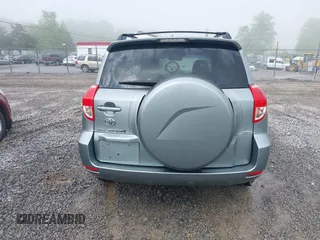 2008 Toyota RAV4 Limited с VIN JTMBD31V386076023, выставлен на аукционе IAAI как лот 42256880 с пробегом 200 495 миль миль и . История ставок и продаж доступна на DreamBid. Изображение 16.