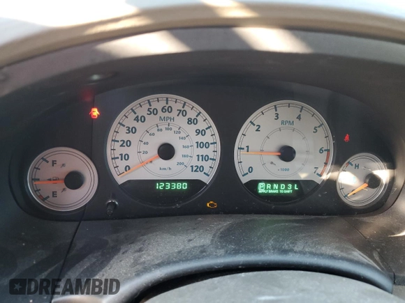 2007 Chrysler Town & Country LWB Touring with VIN 2A8GP54LX7R195626, listed as a Copart auction lot 89100675 with 123,380 mi miles and Salvage Title. Bid and sale history available at carsss.com. Image 9.
