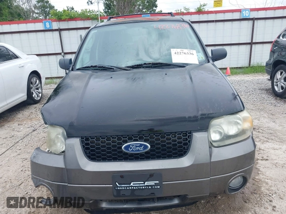 2006 Ford Escape XLT with VIN 1FMYU03156KA84031, listed as a IAAI auction lot 42276336 with 136,038 mi miles and . Bid and sale history available at DreamBid. Image 12.