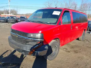 2012 Chevrolet Express Passenger 1LT with VIN 1GAZG1FG8C1109469, listed as a IAAI auction lot 41319826 with 246,801 mi miles. Bid and sale history available at carsss.com. Image 19.