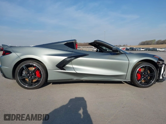 2024 Chevrolet Corvette 2LT z VIN 1G1YB2D47R5112325, wystawiony jako IAAI lot #42007944 z przebiegiem 11 725 mil mil oraz . Historia ofert i sprzedaży dostępna na DreamBid. Obrazek 22.