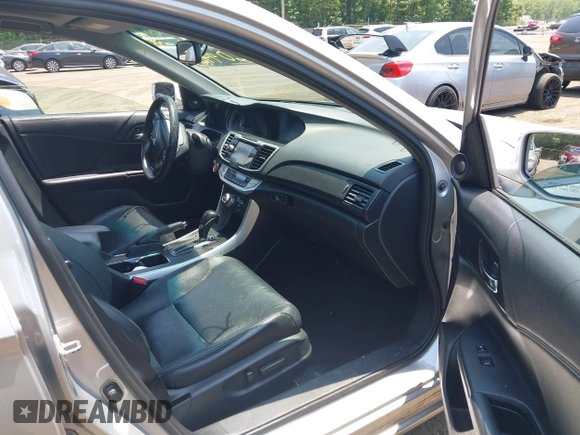 2013 Honda Accord Touring with VIN 1HGCR3F95DA041302, listed as a IAAI auction lot 42609903 with 247,116 mi miles and . Bid and sale history available at DreamBid. Image 5.