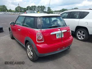 2012 MINI Hardtop with VIN WMWSU3C51CT255374, listed as a IAAI auction lot 42638610 with 165,103 mi miles and . Bid and sale history available at DreamBid. Image 3.