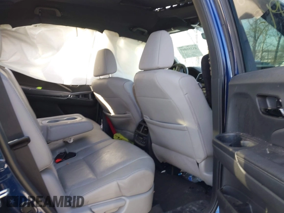 2022 Honda Passport Elite z VIN 5FNYF8H05NB013145, wystawiony jako IAAI lot #41355097 z przebiegiem 45 615 mil mil oraz . Historia ofert i sprzedaży dostępna na DreamBid. Obrazek 8.
