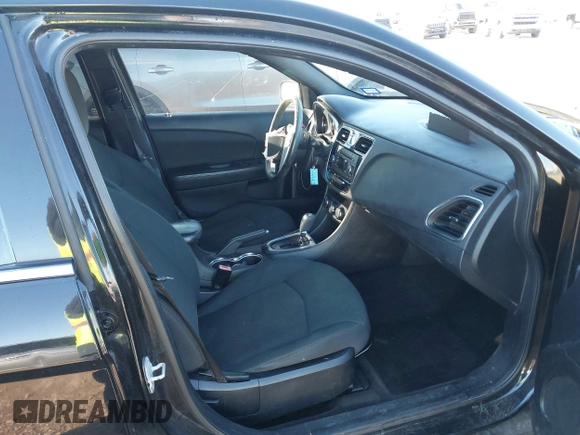 2011 Chrysler 200 Touring with VIN 1C3BC1FG2BN613385, listed as a IAAI auction lot 41381218 with 118,926 mi miles. Bid and sale history available at carsss.com. Image 5.