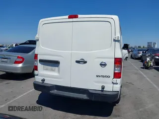 2020 Nissan NV Cargo SV z VIN 1N6BF0KM7LN806302, wystawiony jako IAAI lot #42239491 z przebiegiem 136 204 mil mil oraz . Historia ofert i sprzedaży dostępna na DreamBid. Obrazek 16.