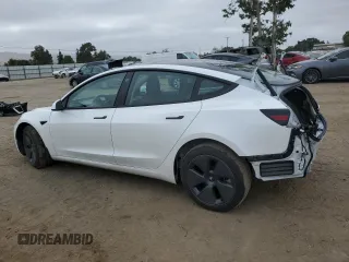 2022 Tesla Model 3 Long Range z VIN 5YJ3E1EB4NF161314, wystawiony jako Copart lot #57060725 z przebiegiem 19 215 mil mil oraz Szkoda całkowita • Salvage title. Historia ofert i sprzedaży dostępna na DreamBid. Obrazek 2.